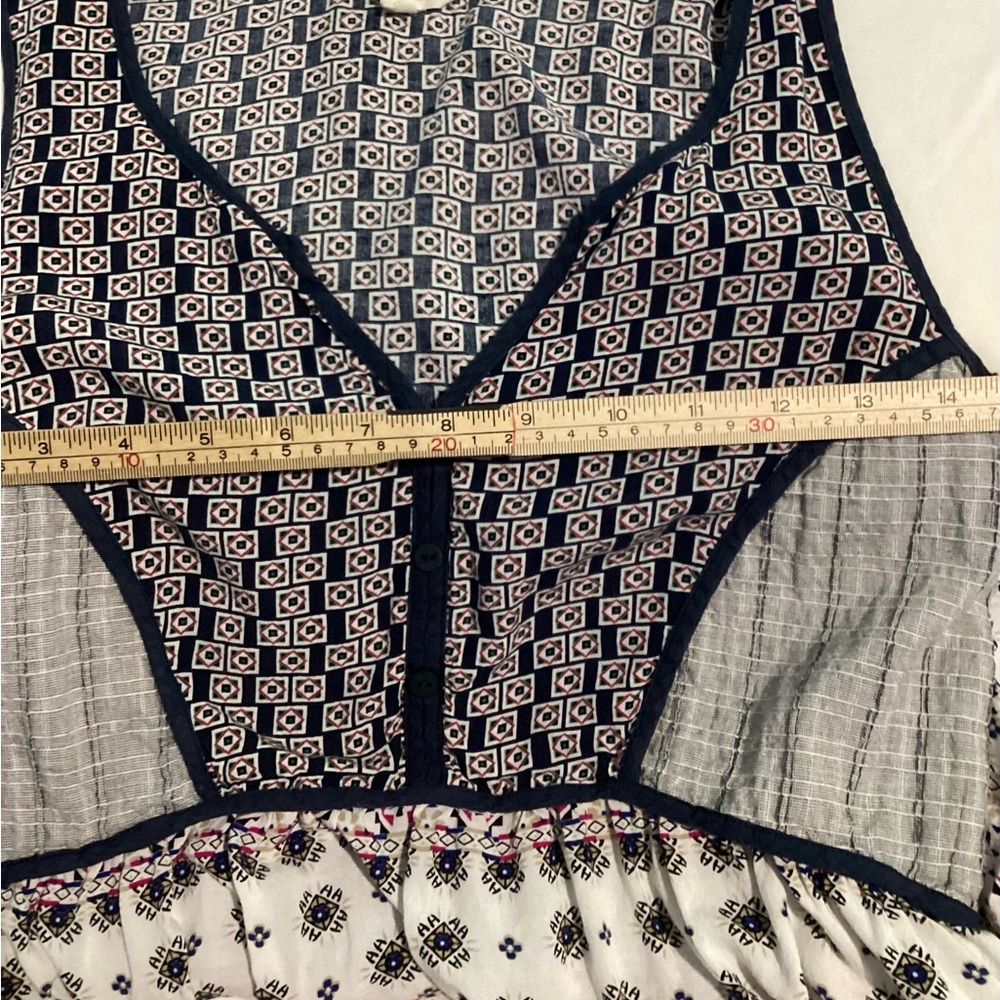 Hem & Thread Small Women’s Tank Multi Pattern - Picture 7 of 8